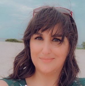 Meet your Posher, Courtney